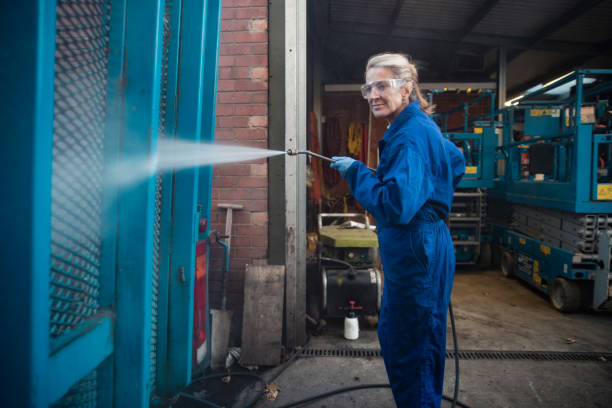 Best Oil and Grease Removal from Surfaces in Menahga, MN